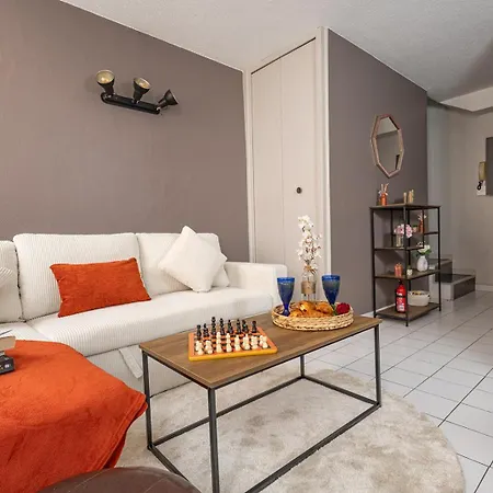 Cosy Duplex Au Coeur Apartment *